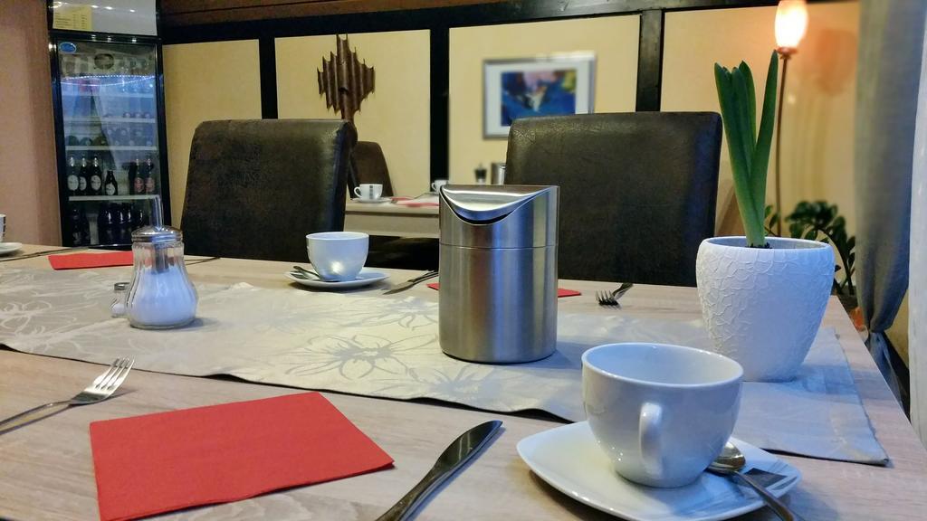 Hotel Garni Julia Linnich Εξωτερικό φωτογραφία
