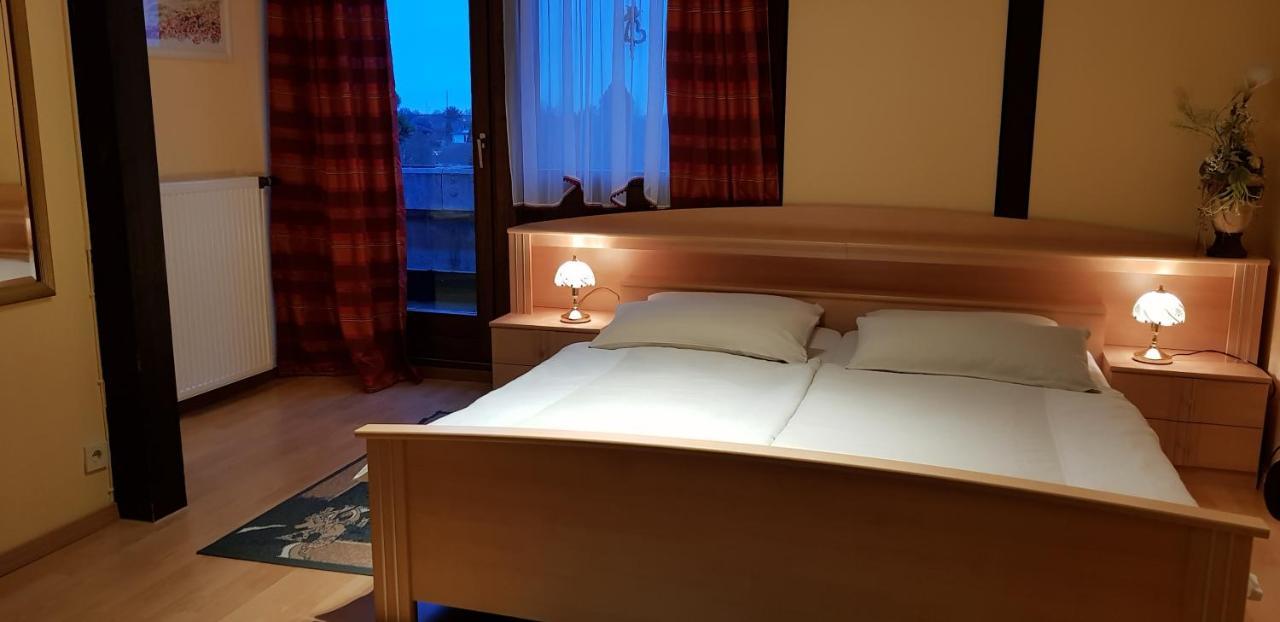 Hotel Garni Julia Linnich Εξωτερικό φωτογραφία